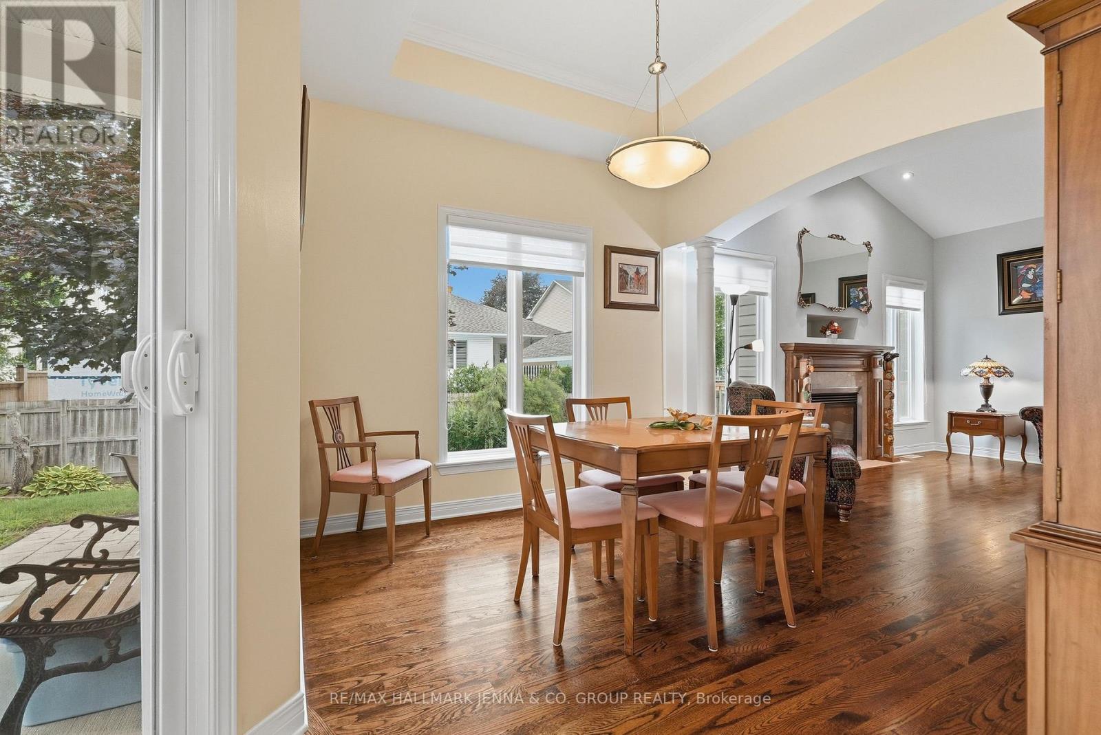 15 BAYWOOD DRIVE - 20