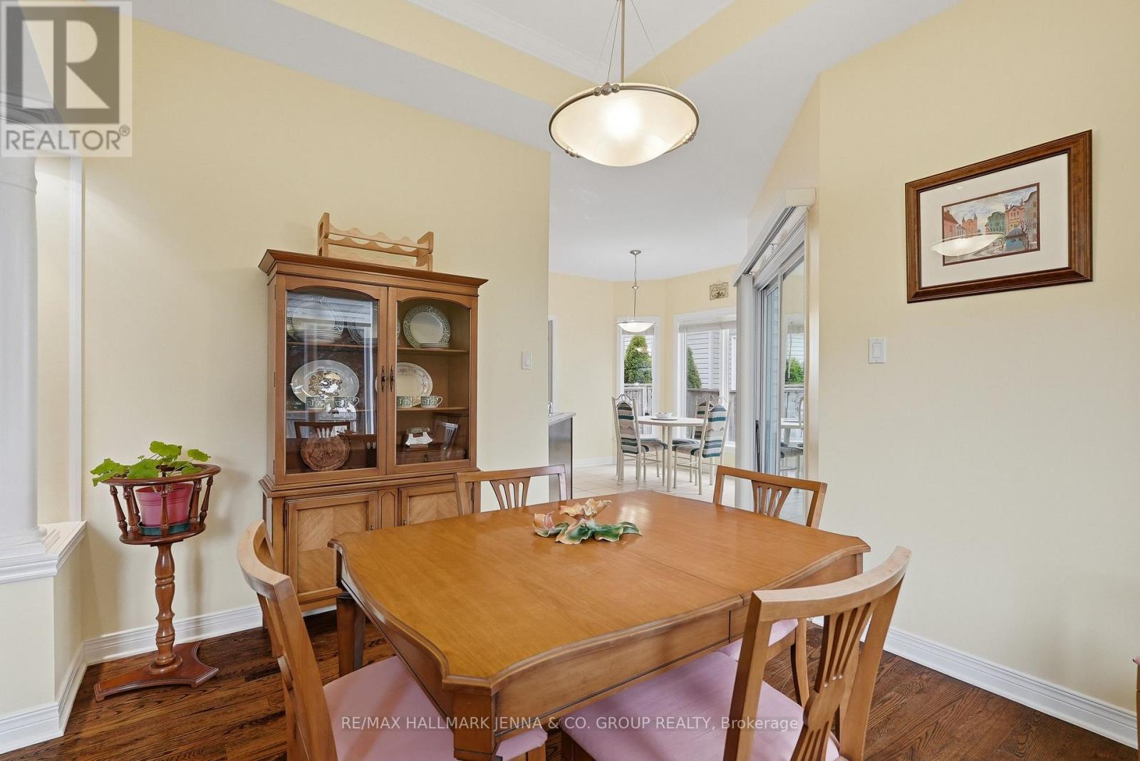 15 BAYWOOD DRIVE - 22