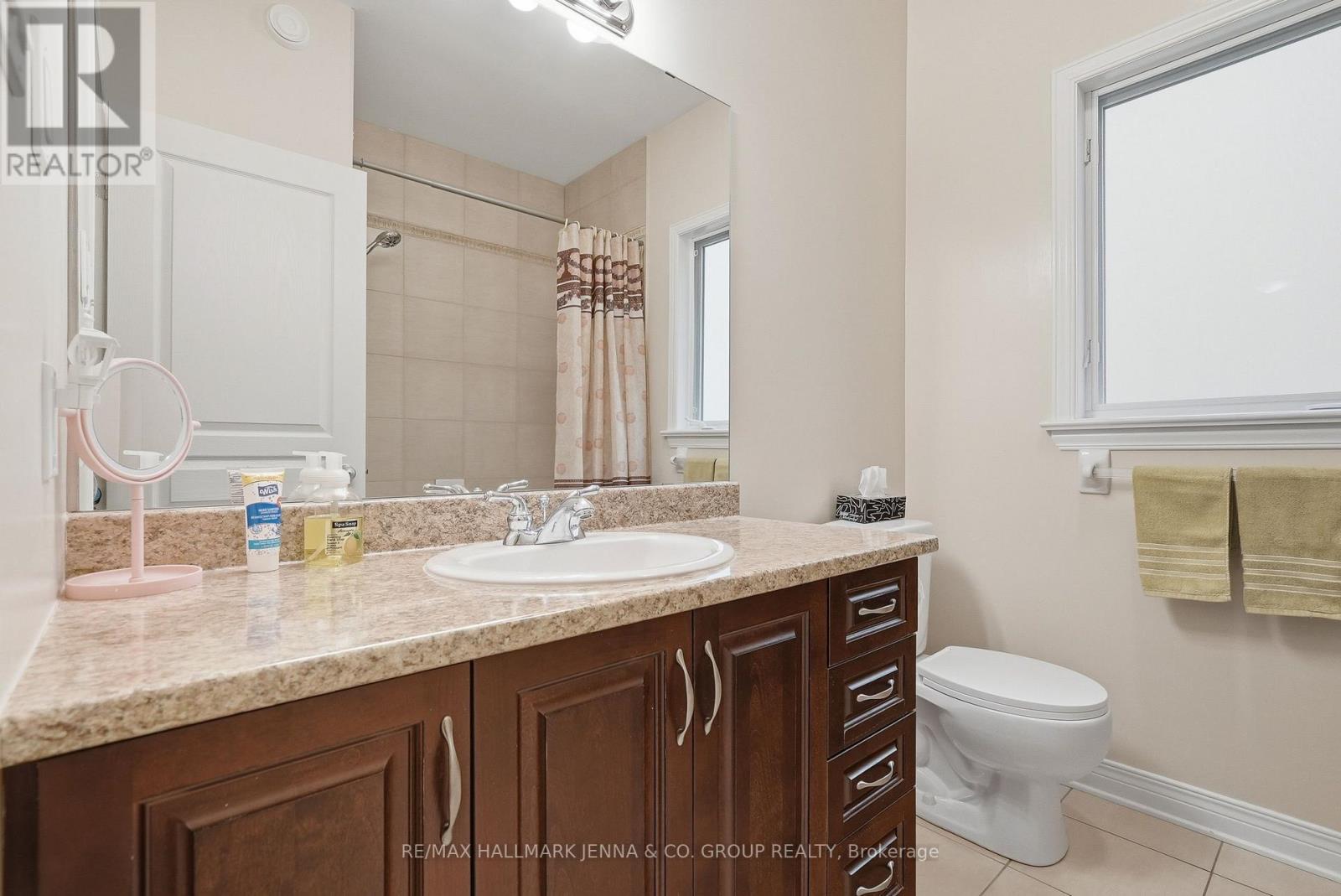 15 BAYWOOD DRIVE - 30