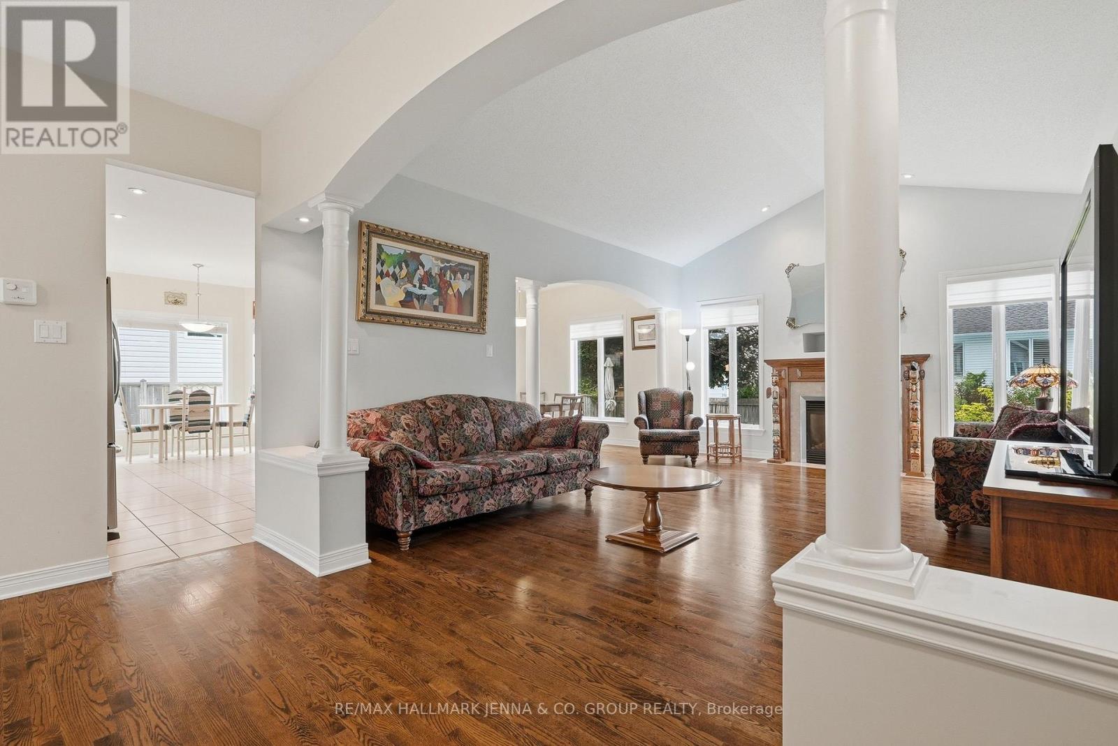 15 BAYWOOD DRIVE - 6