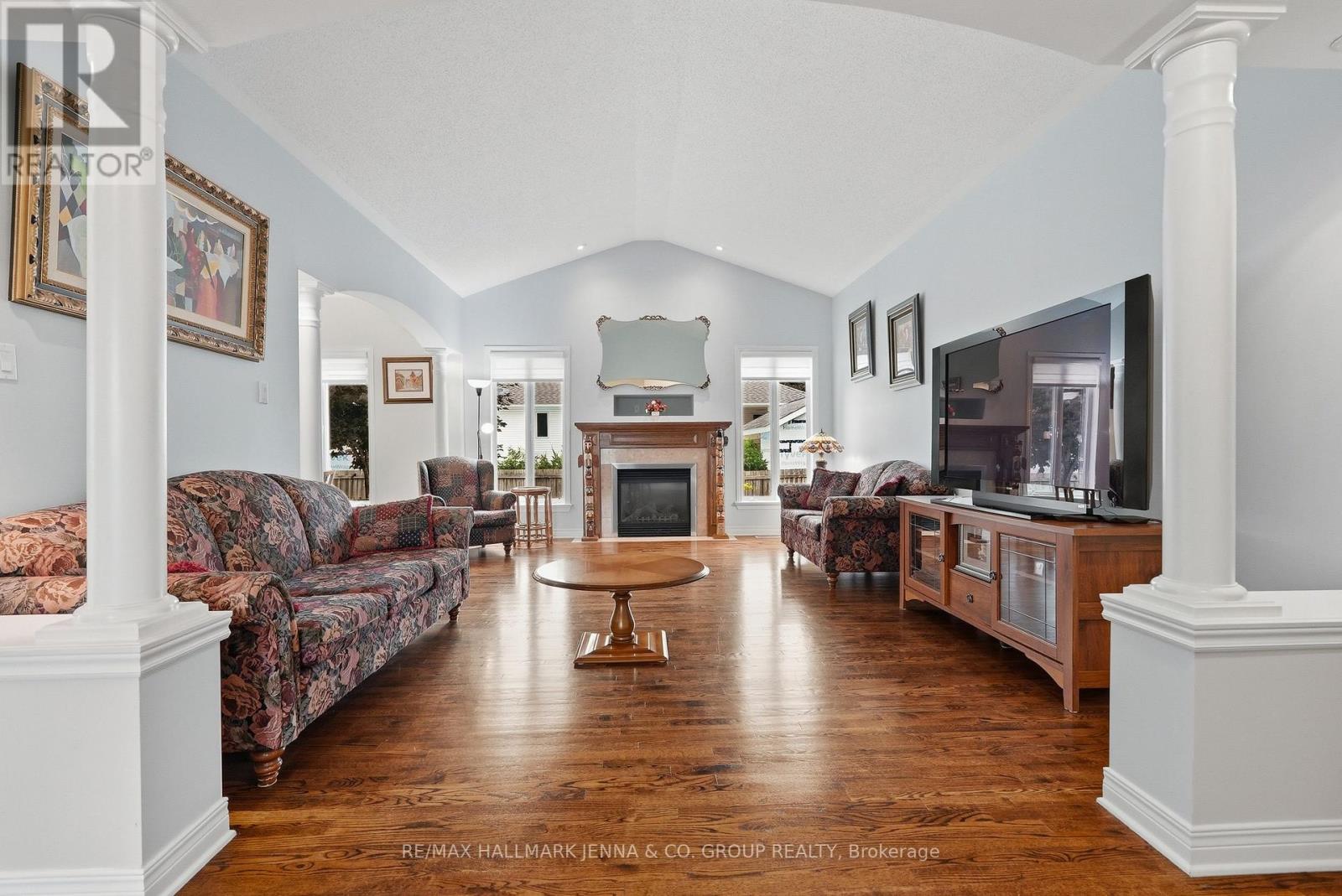 15 BAYWOOD DRIVE - 7