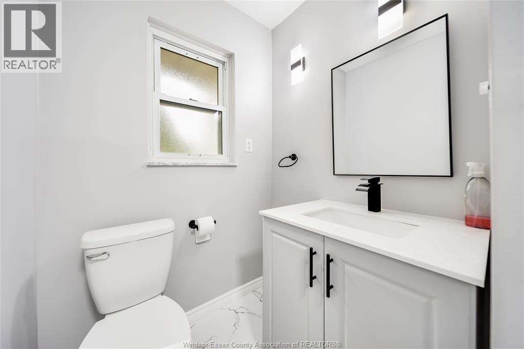 2914 WYANDOTTE STREET - 28