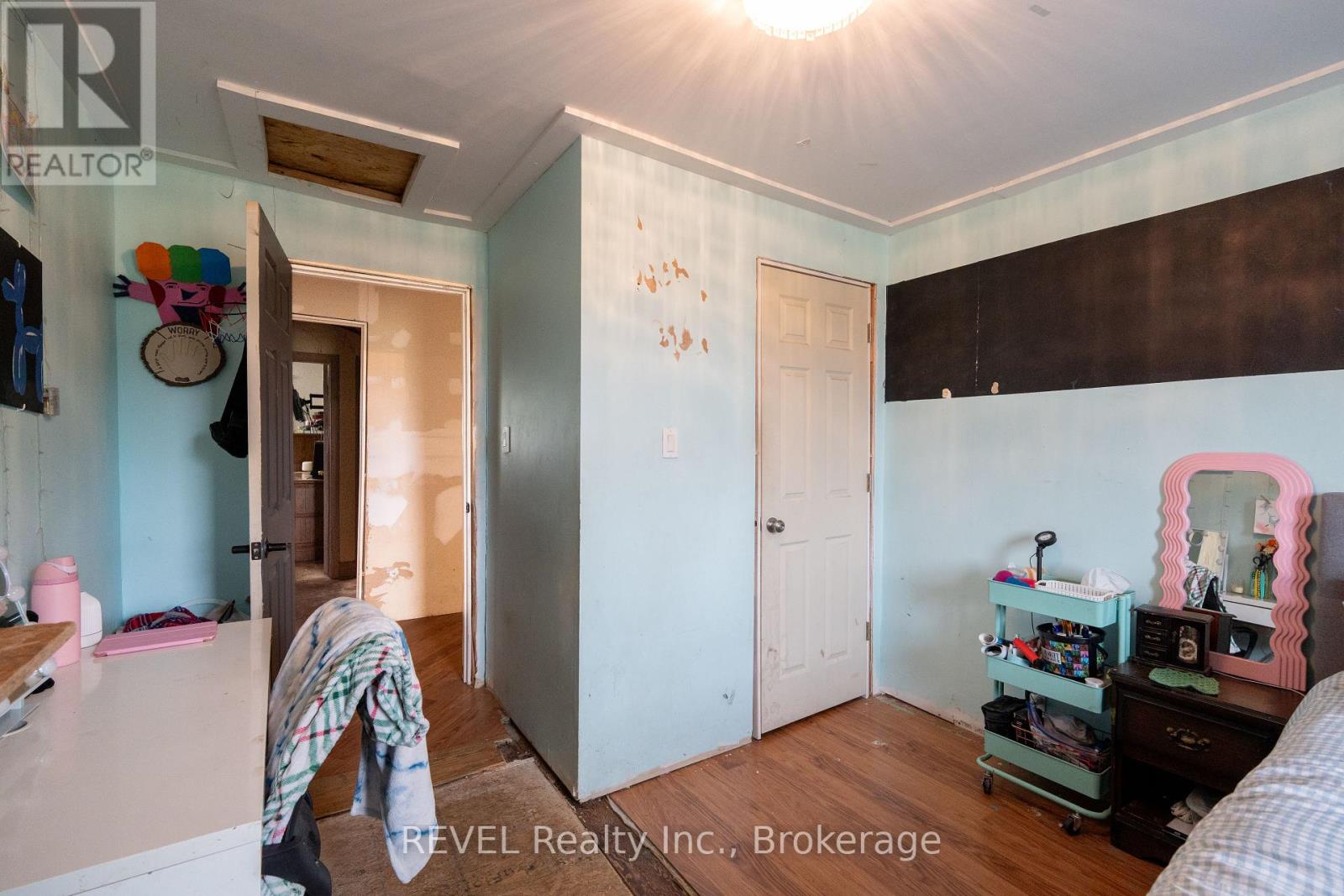 10830 3 HIGHWAY - 19