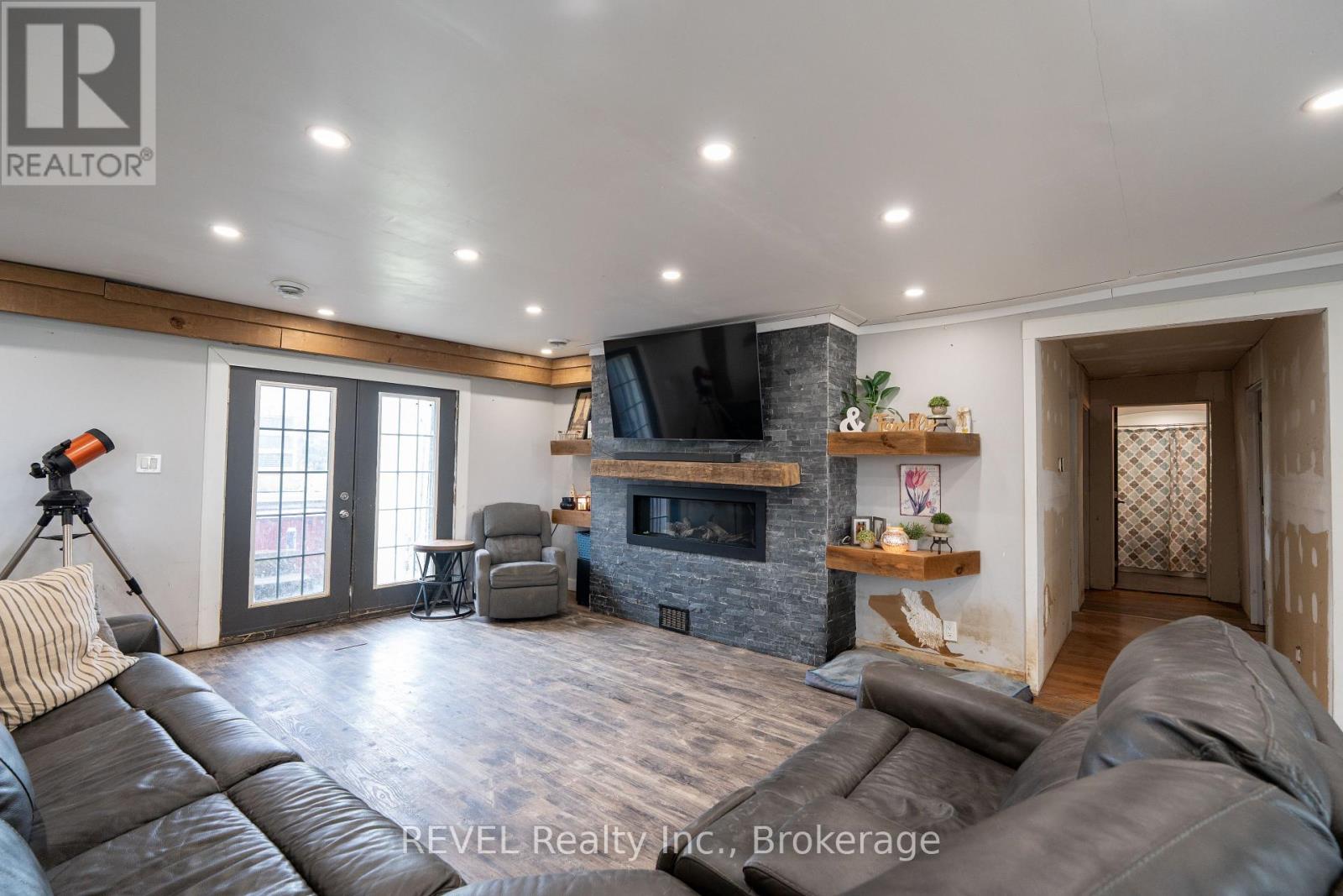 10830 3 HIGHWAY - 8