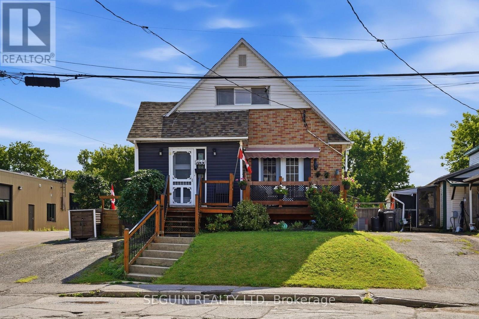 255 HAMPDEN STREET - 1