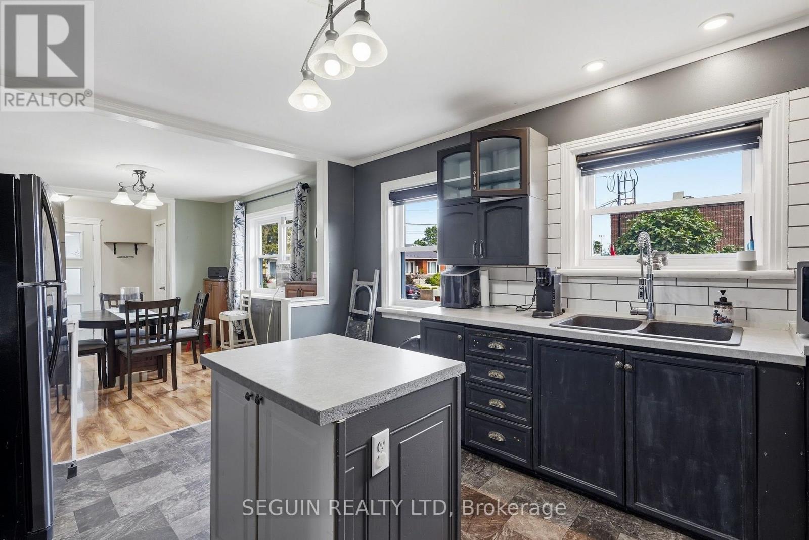 255 HAMPDEN STREET - 11