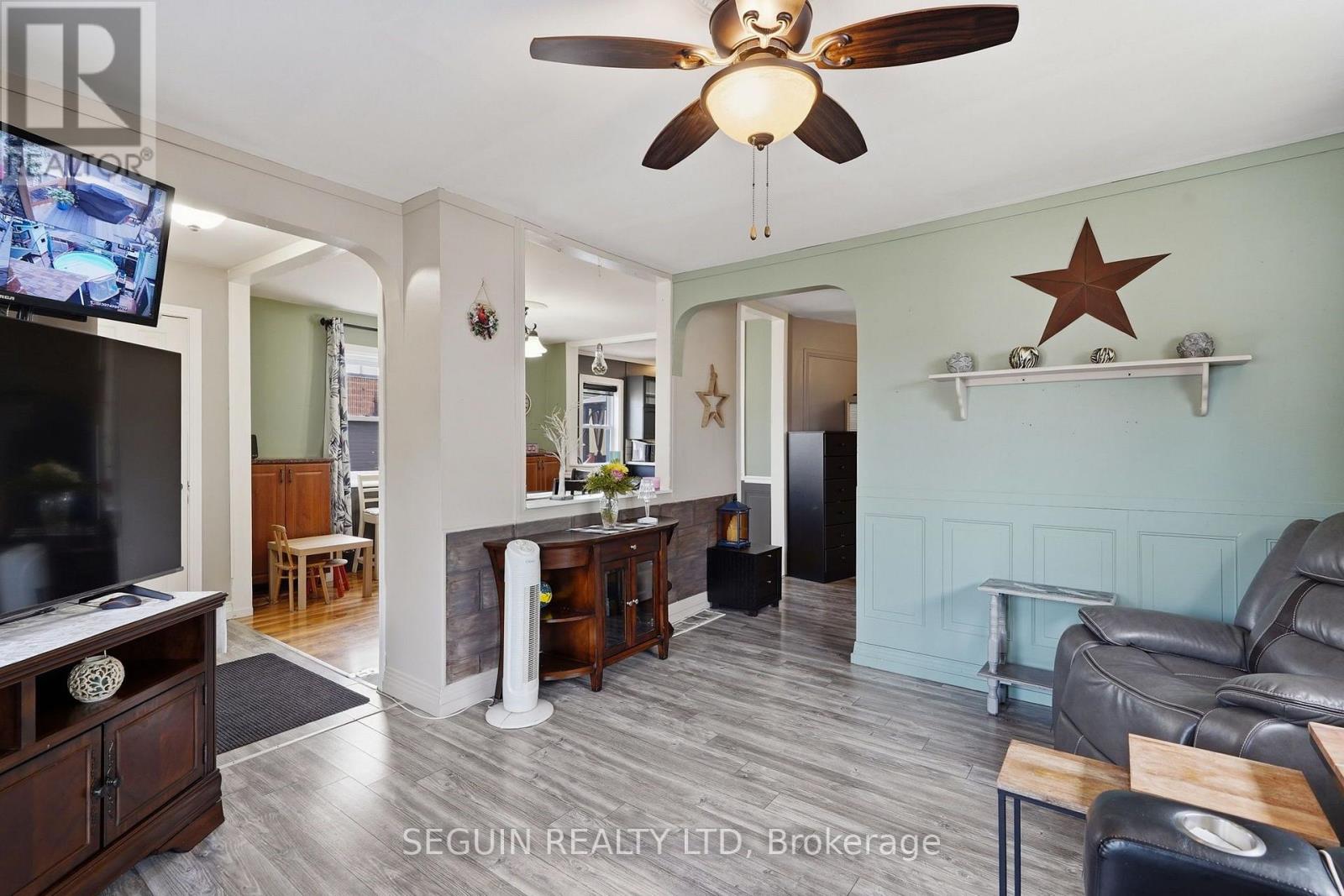 255 HAMPDEN STREET - 14
