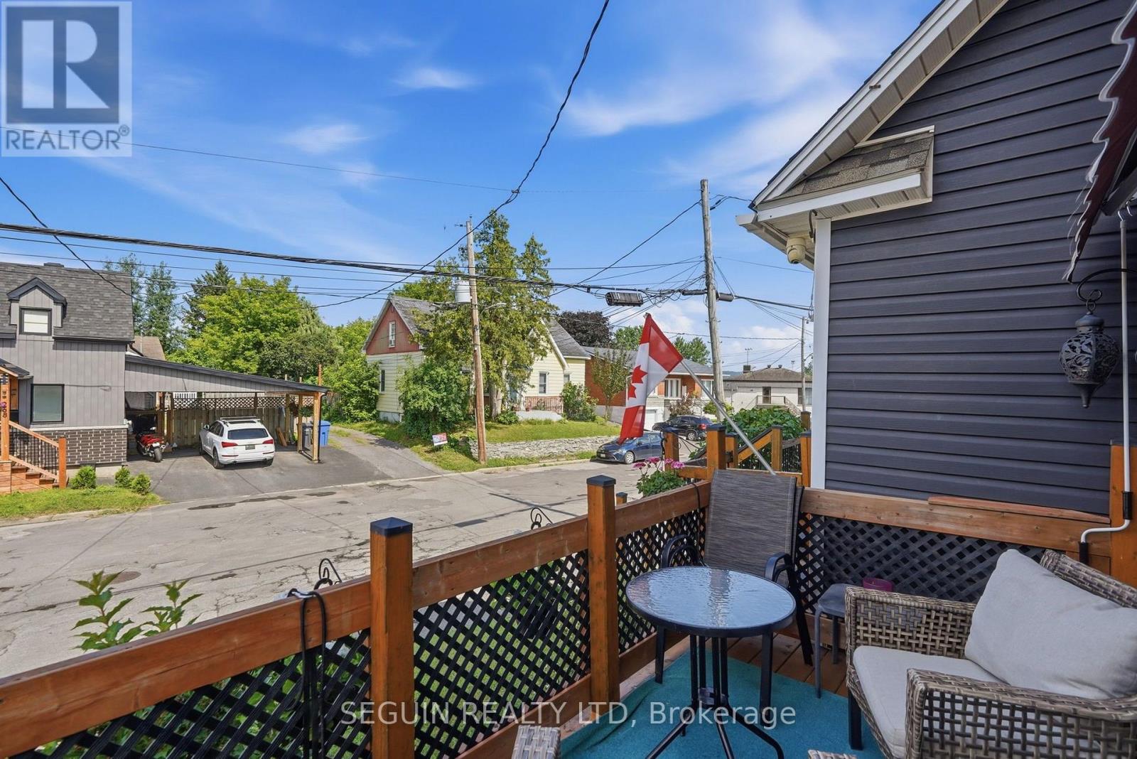 255 HAMPDEN STREET - 15