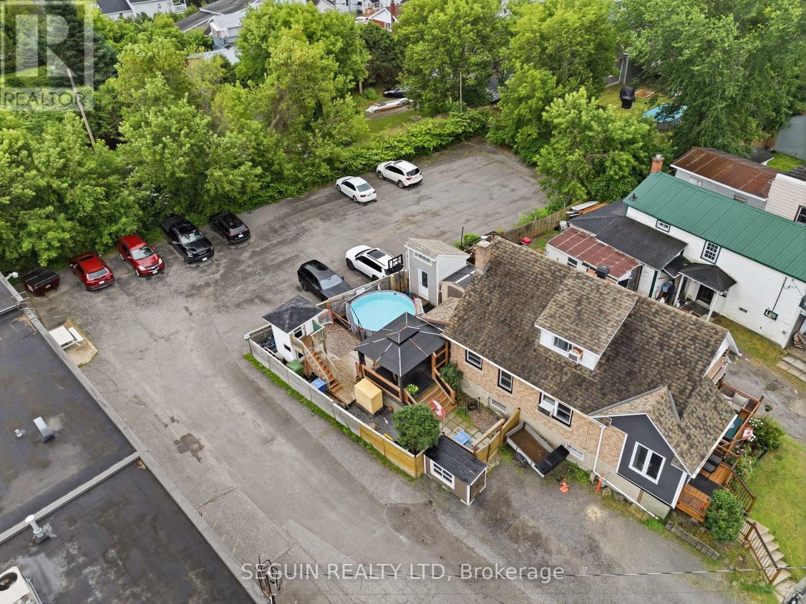 255 HAMPDEN STREET - 28