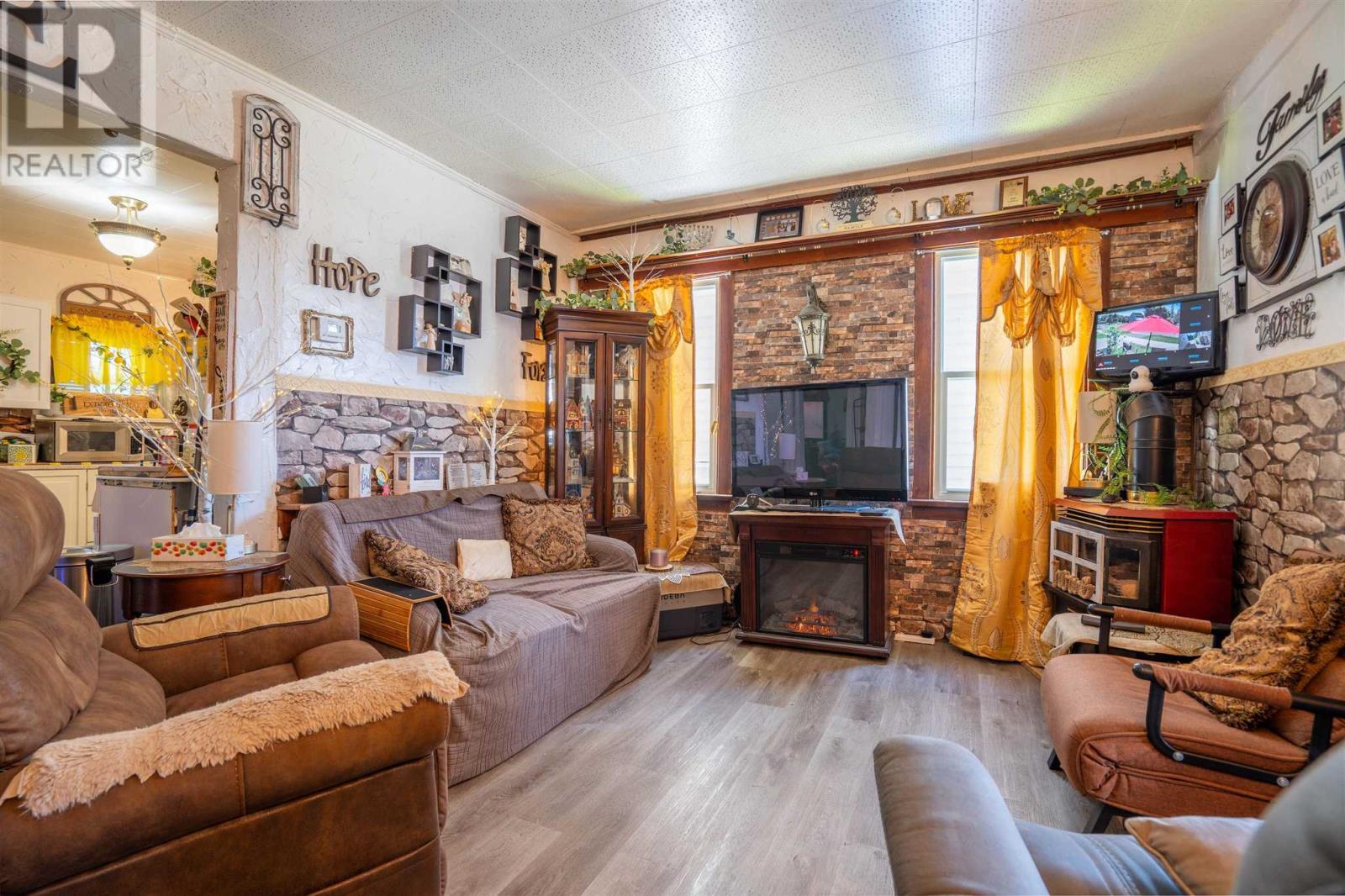 340 Sixth AVE - 5