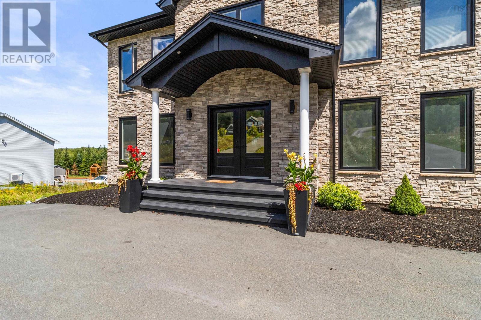 382 Galloway Drive - 3