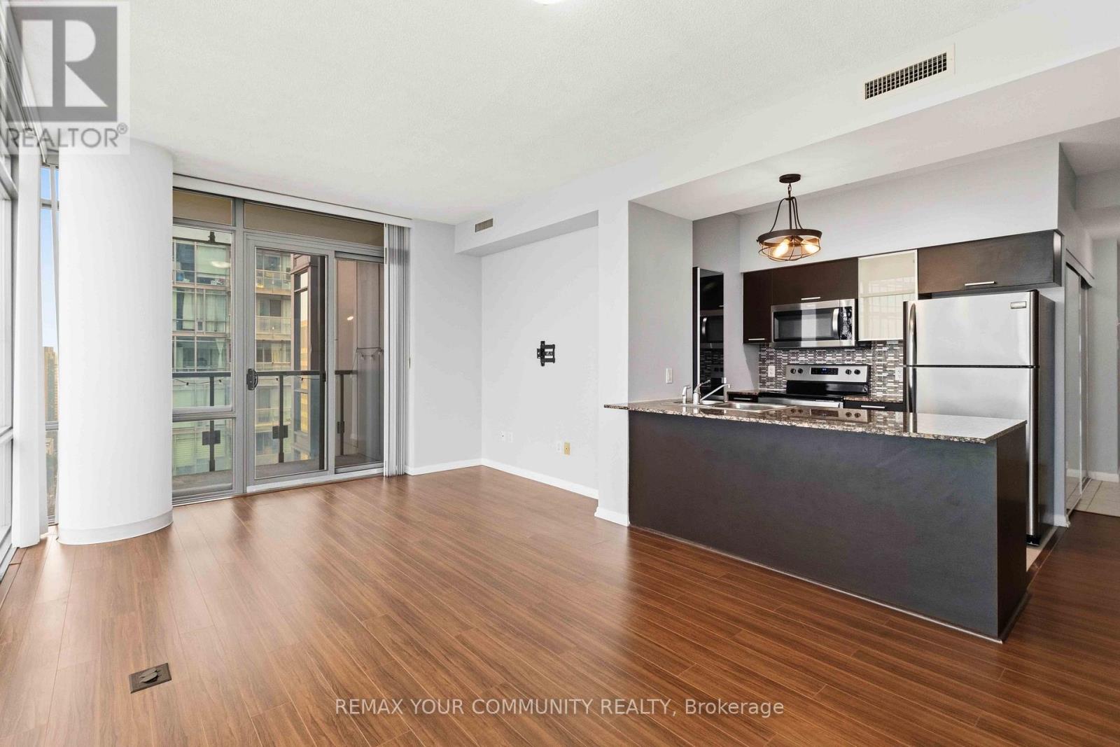 #3102 38 GRENVILLE STREET - 15