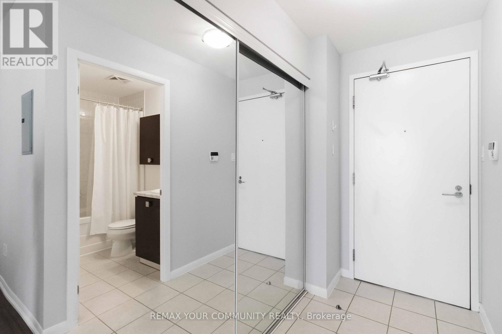 #3102 38 GRENVILLE STREET - 26