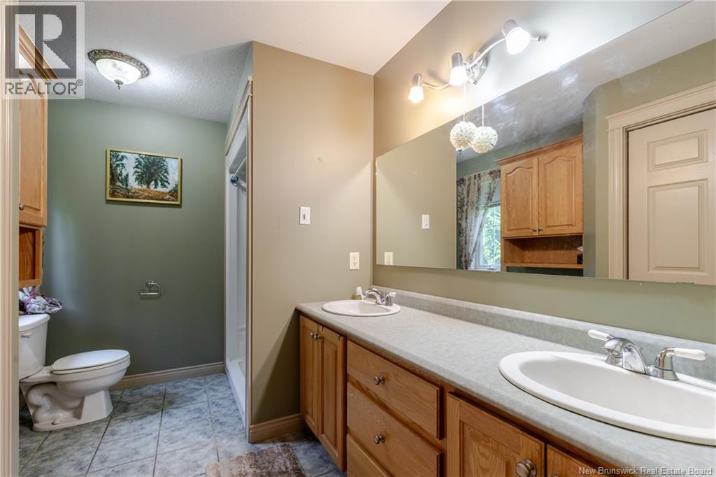 822 Douglas Avenue - 15