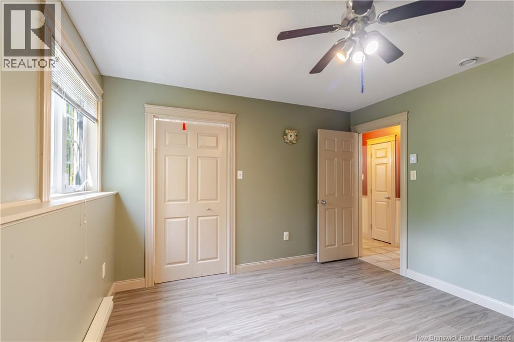 822 Douglas Avenue - Image 34
