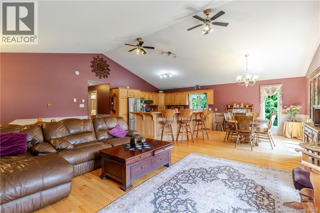 822 Douglas Avenue - Image 7