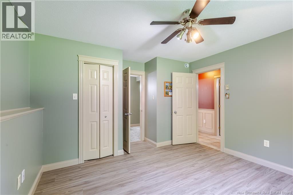 822 Douglas Avenue - Image 28