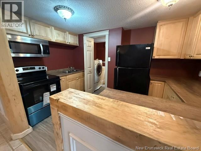 822 Douglas Avenue - 35