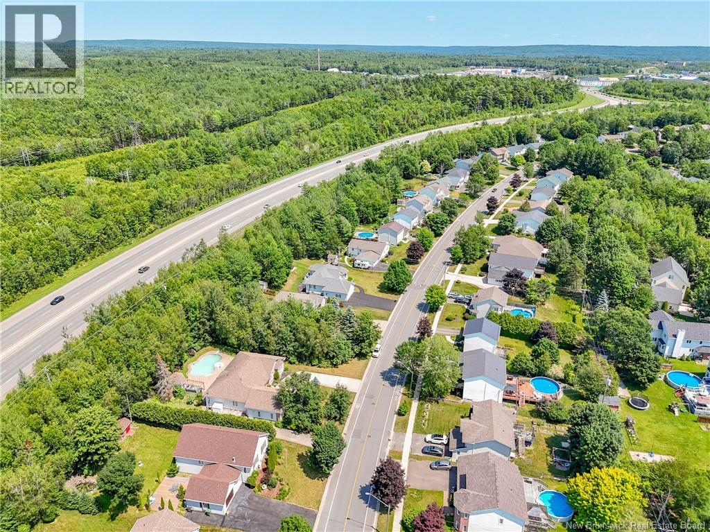 822 Douglas Avenue - Image 48