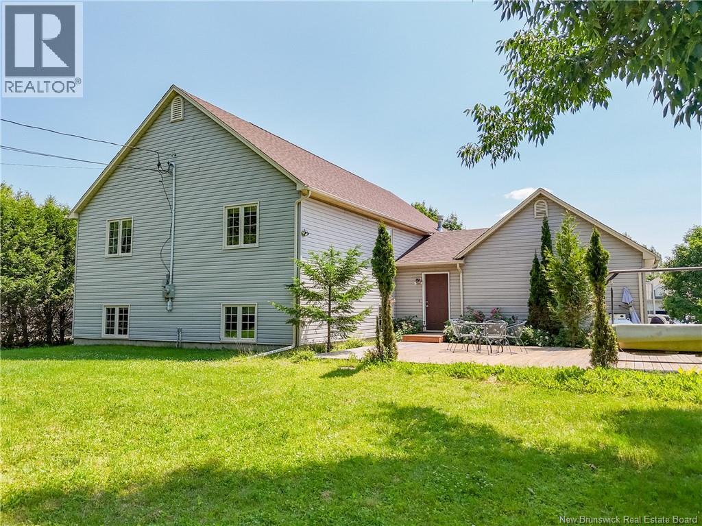 822 Douglas Avenue - 40