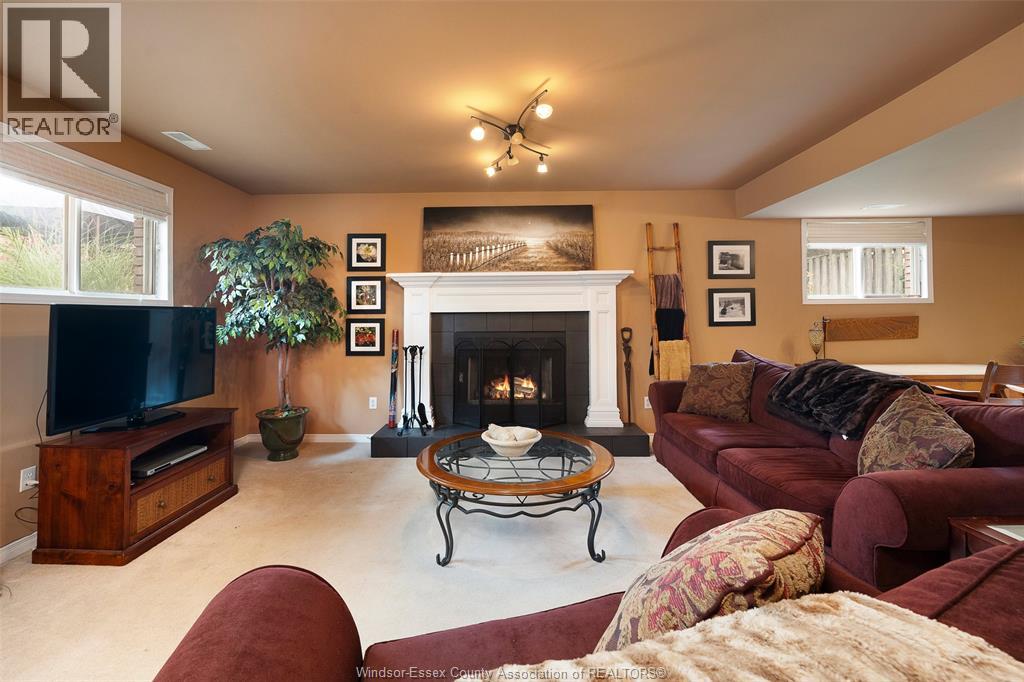 1292 Kenwick Way - 22