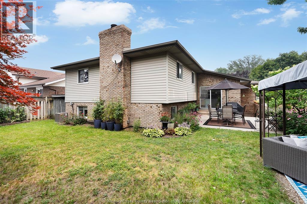 1292 Kenwick Way - 34