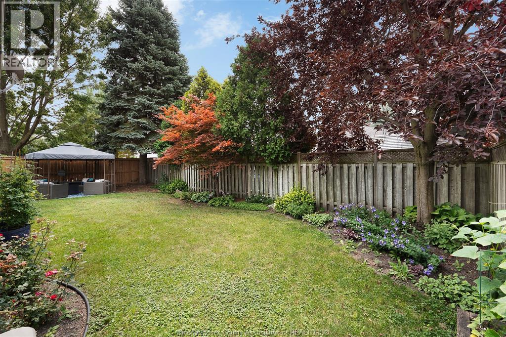 1292 Kenwick Way - 36