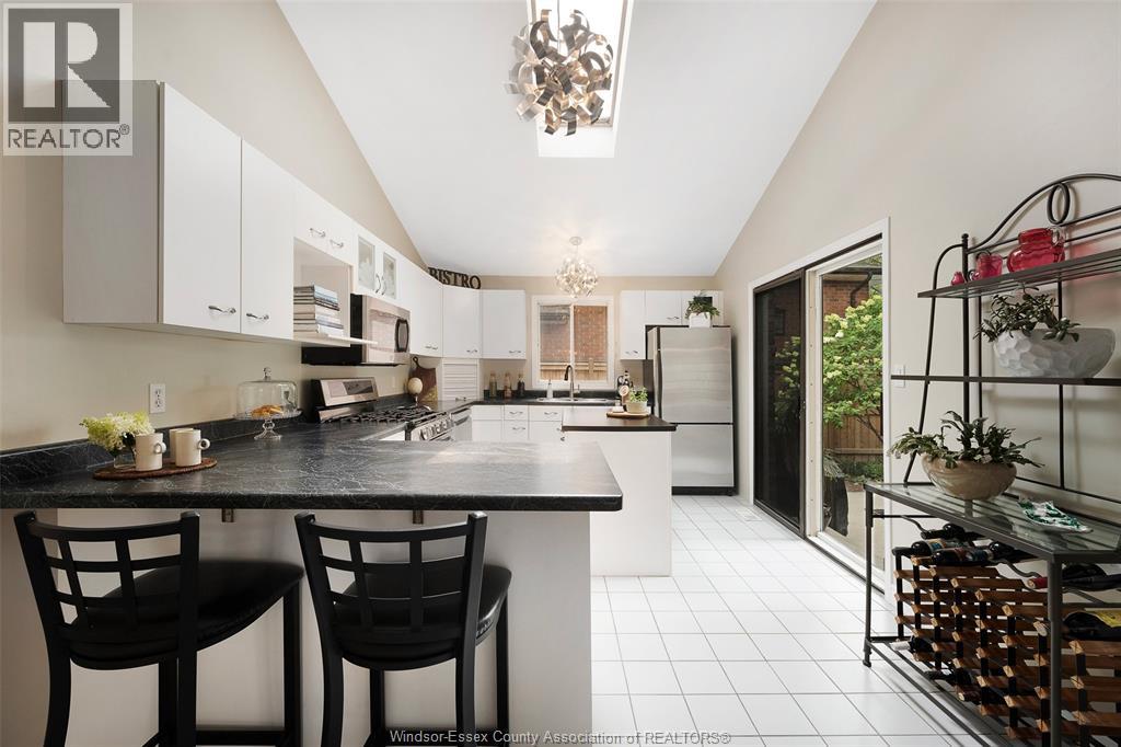 1292 Kenwick Way - 13