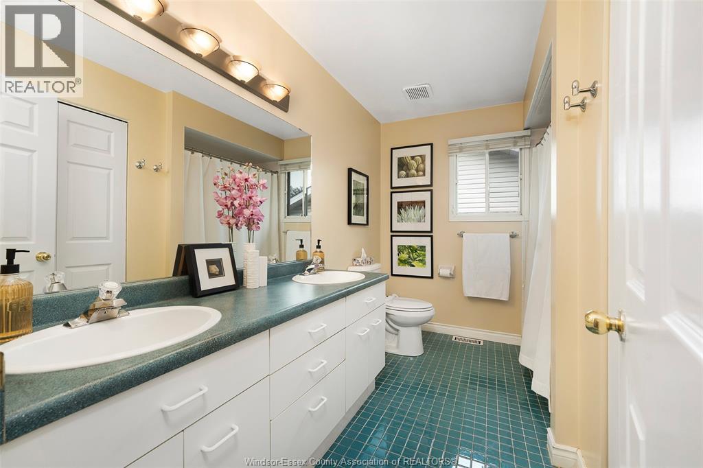 1292 Kenwick Way - 18