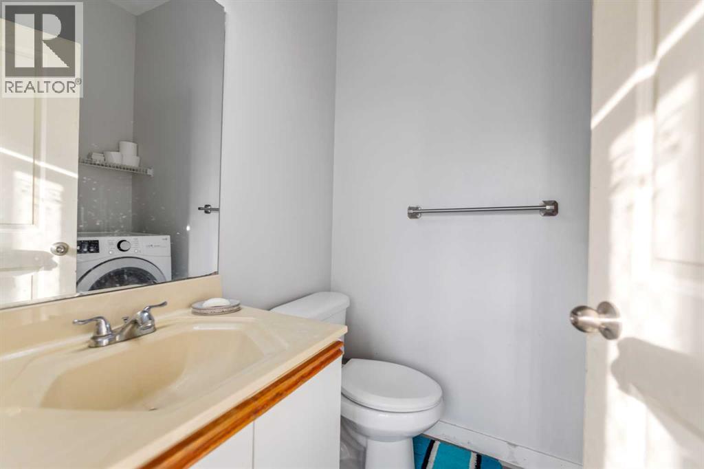 3806 Catalina Boulevard NE - 17