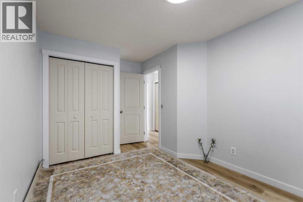 3806 Catalina Boulevard NE - 25