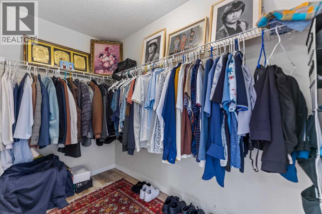 3806 Catalina Boulevard NE - 22