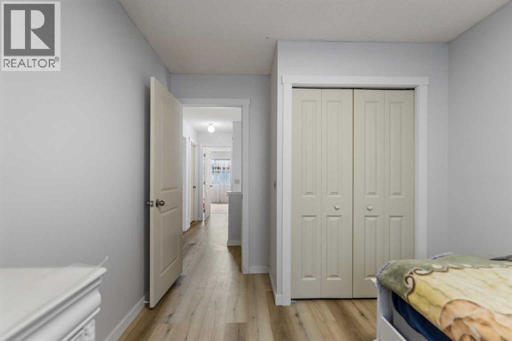 3806 Catalina Boulevard NE - 27
