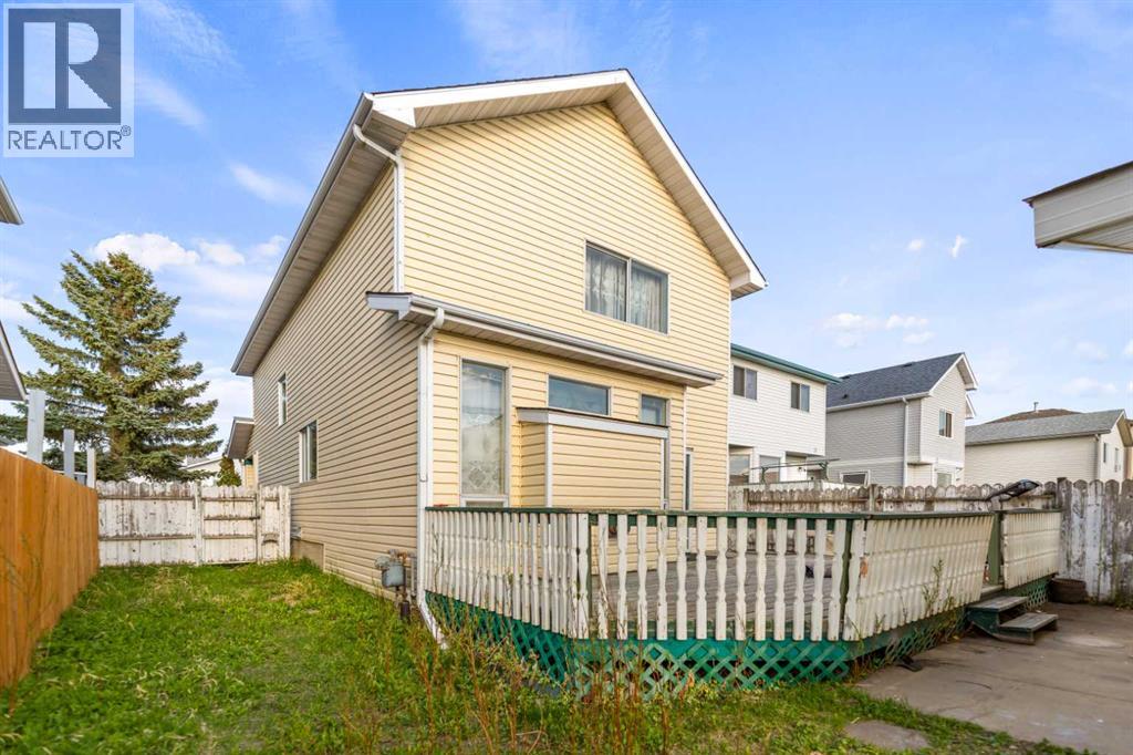 3806 Catalina Boulevard NE - 29