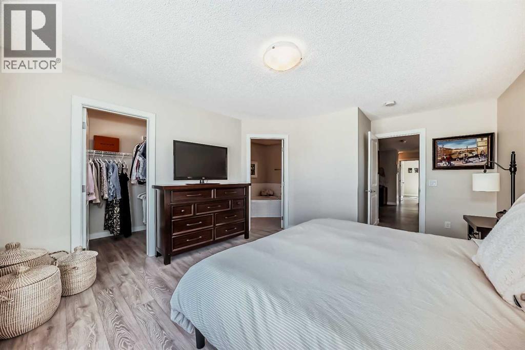 39 Sage Bluff Mews NW - 24
