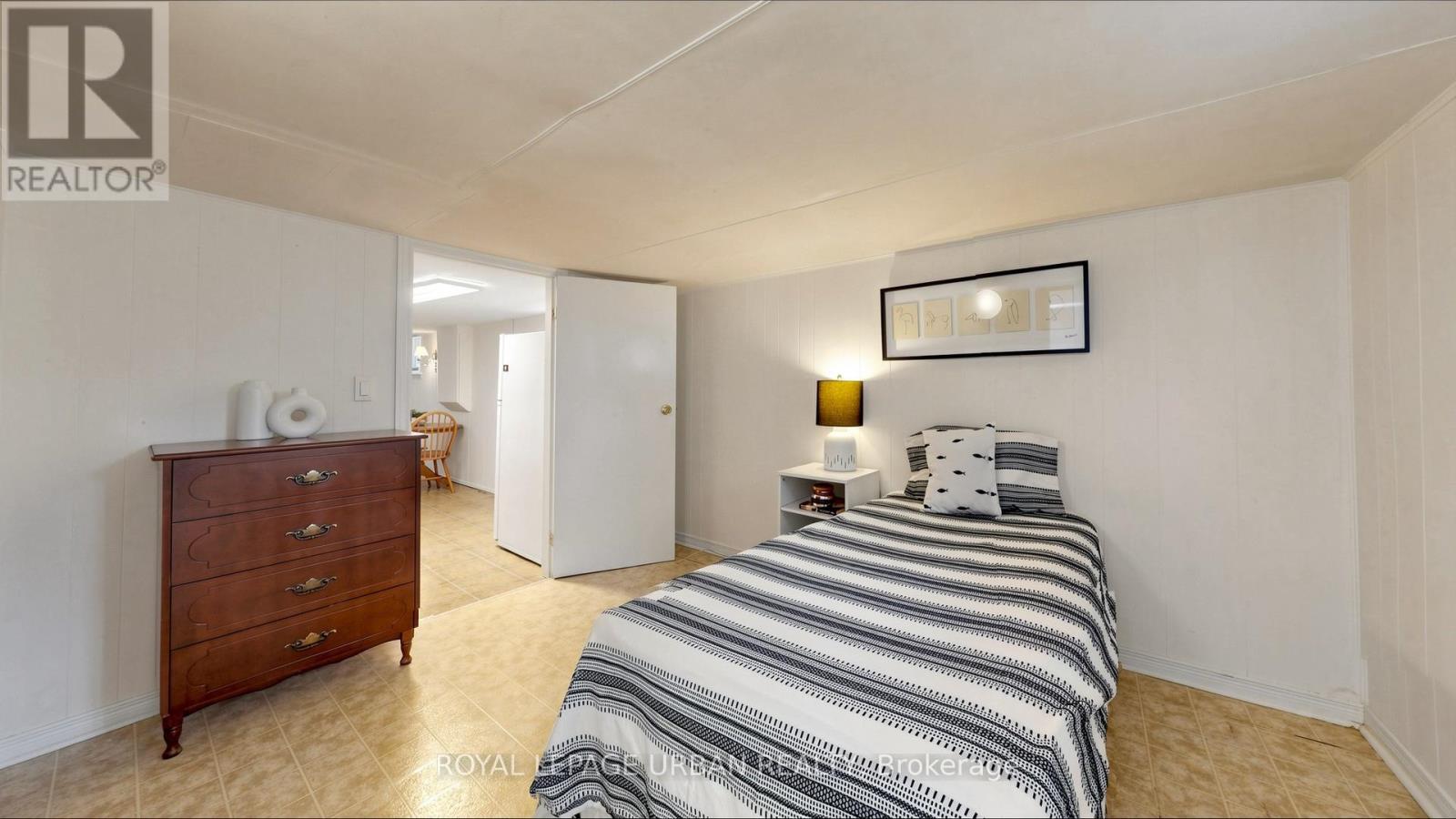 202 VIRGINIA AVENUE - 34