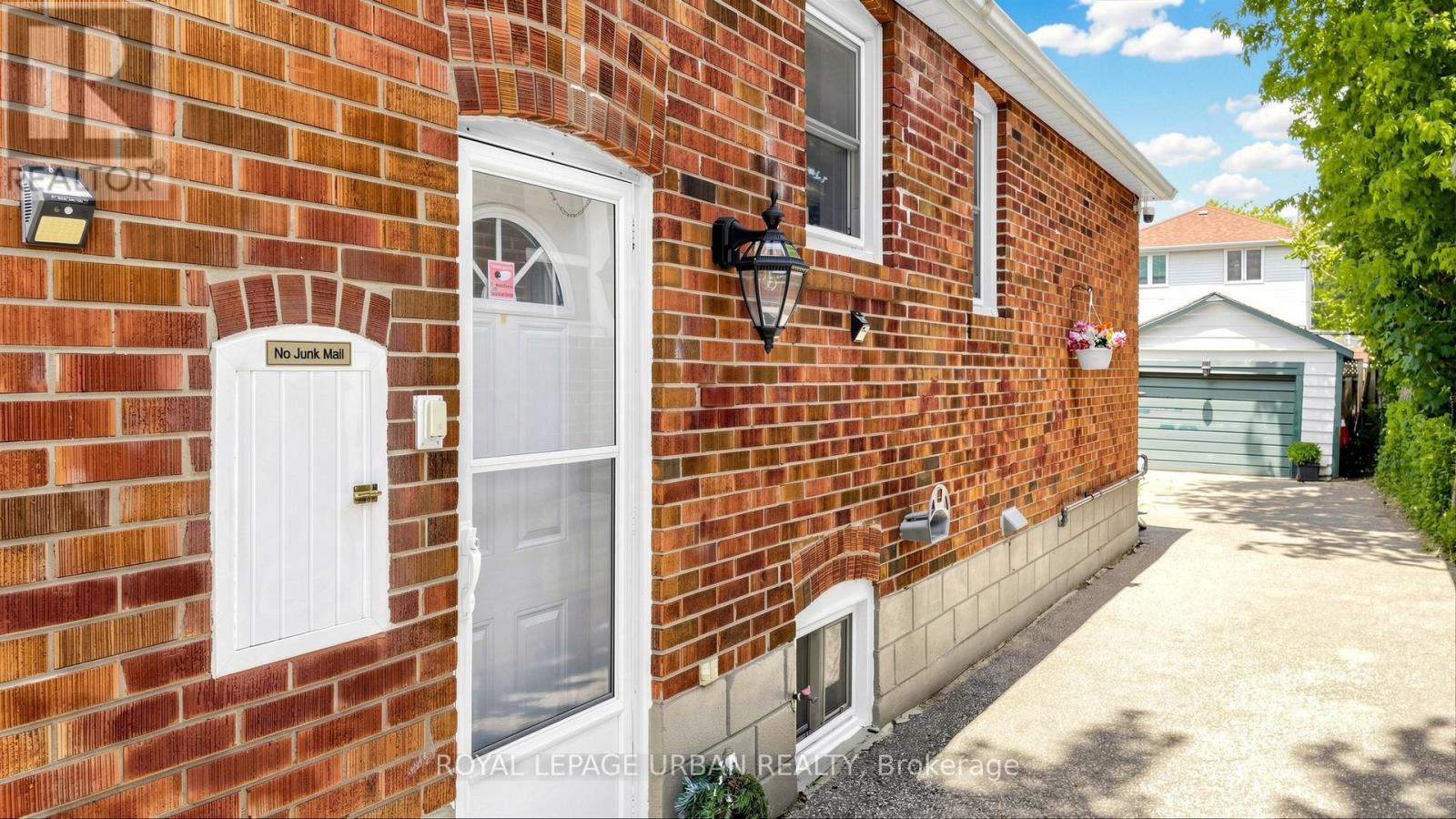 202 VIRGINIA AVENUE - 43