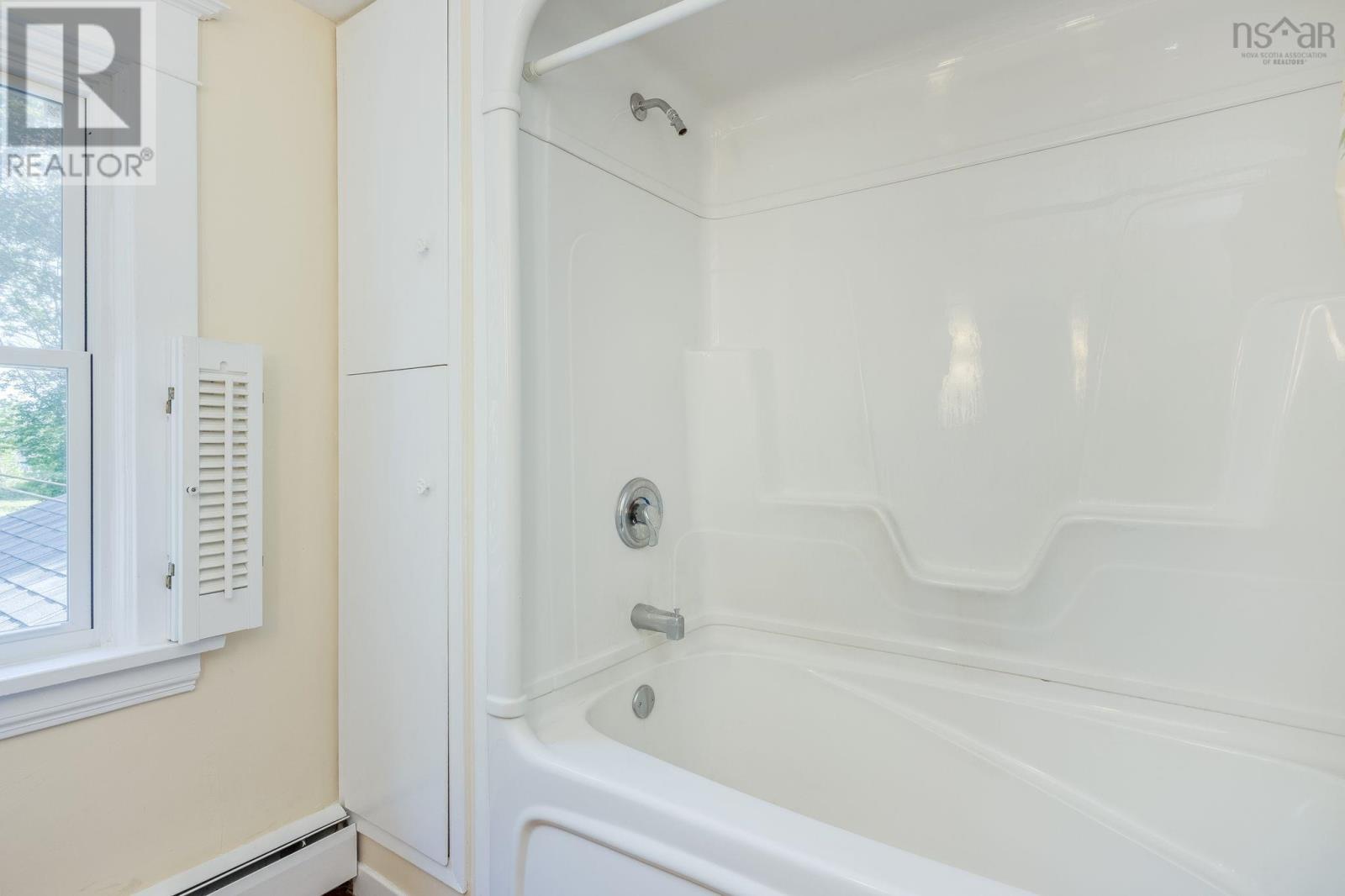 #603 Sutherland Terrace - Image 37