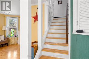 17 WAUBEEK STREET - 20
