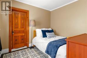 17 WAUBEEK STREET - 26
