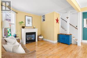 17 WAUBEEK STREET - 6