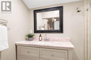 17 WAUBEEK STREET - 35