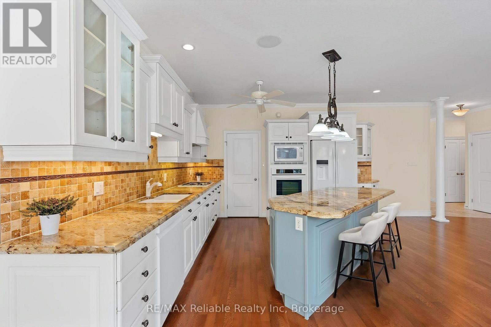 11 OAKWOOD LINKS LANE - 10