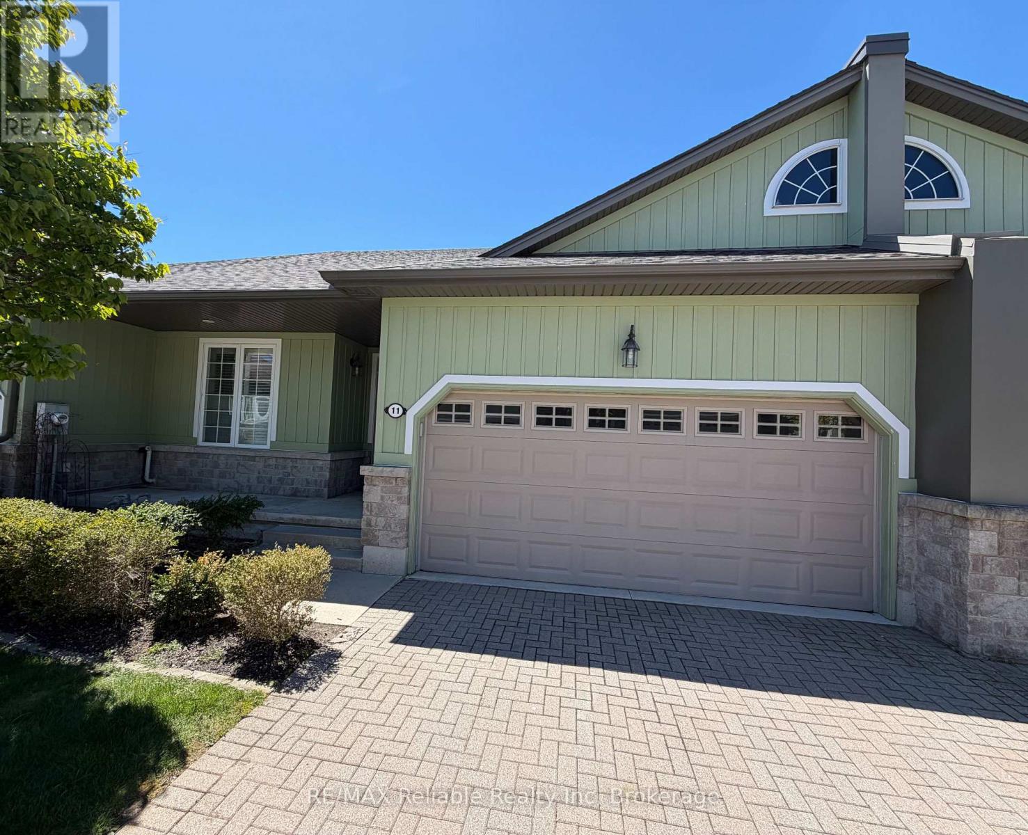 11 OAKWOOD LINKS LANE - 46