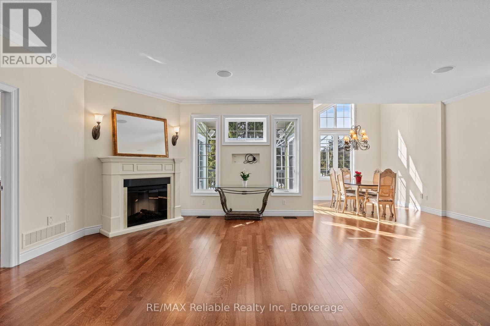 11 OAKWOOD LINKS LANE - 8