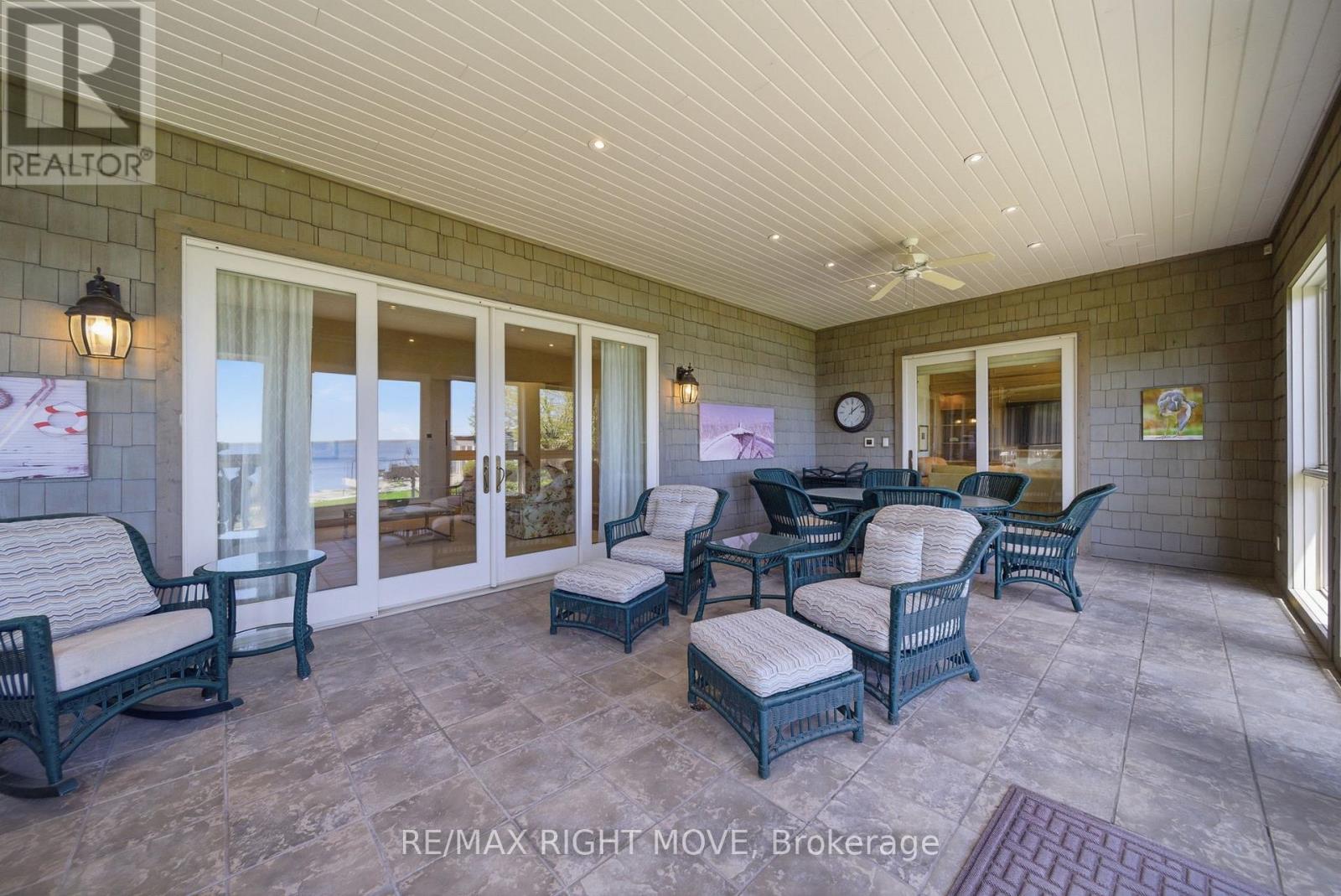 28 MAPLE DRIVE - 26