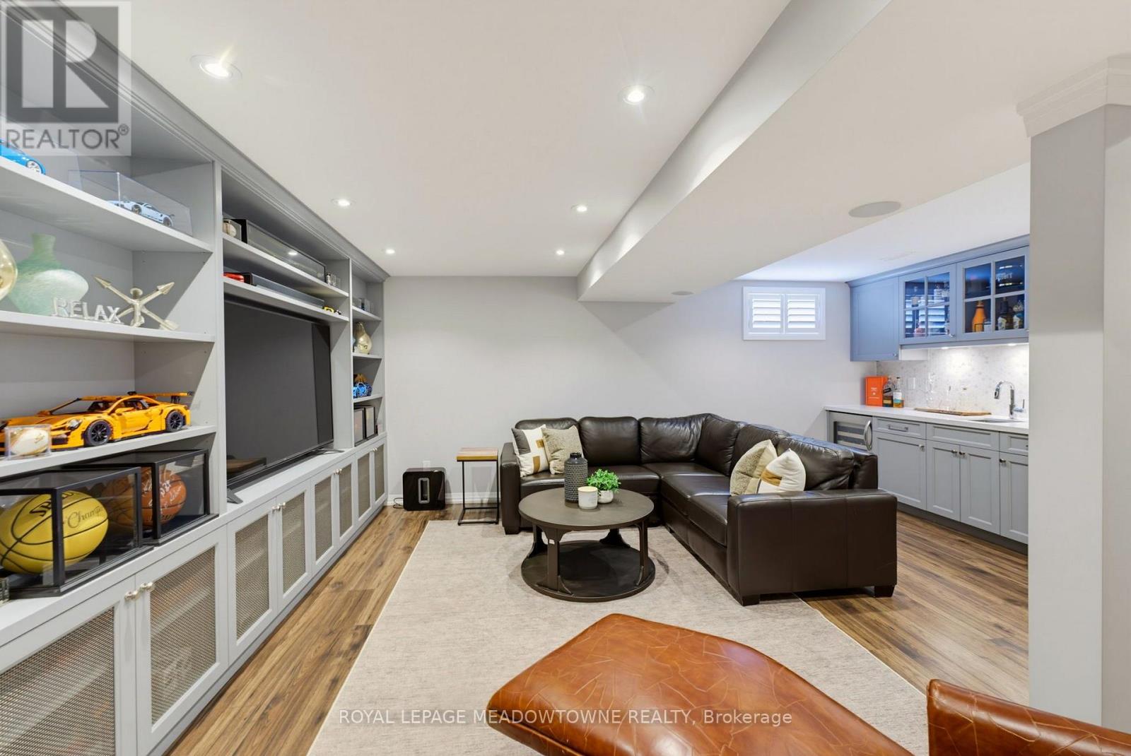 779 BANKS CRESCENT - Image 23