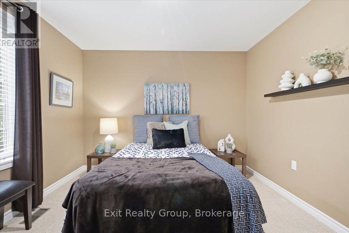 267 RAGLAN STREET - 22