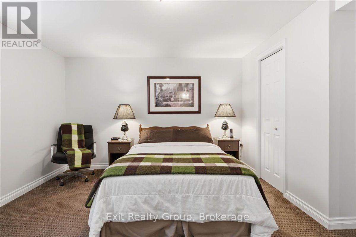 267 RAGLAN STREET - 35