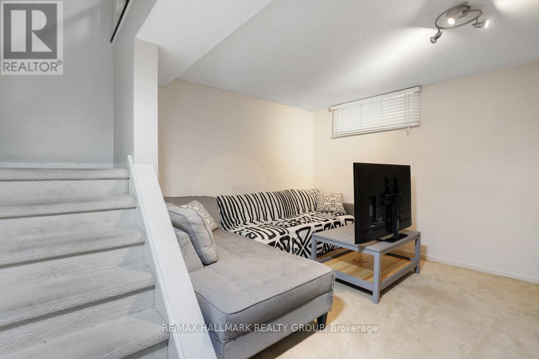 308 LAFONTAINE AVENUE - 23